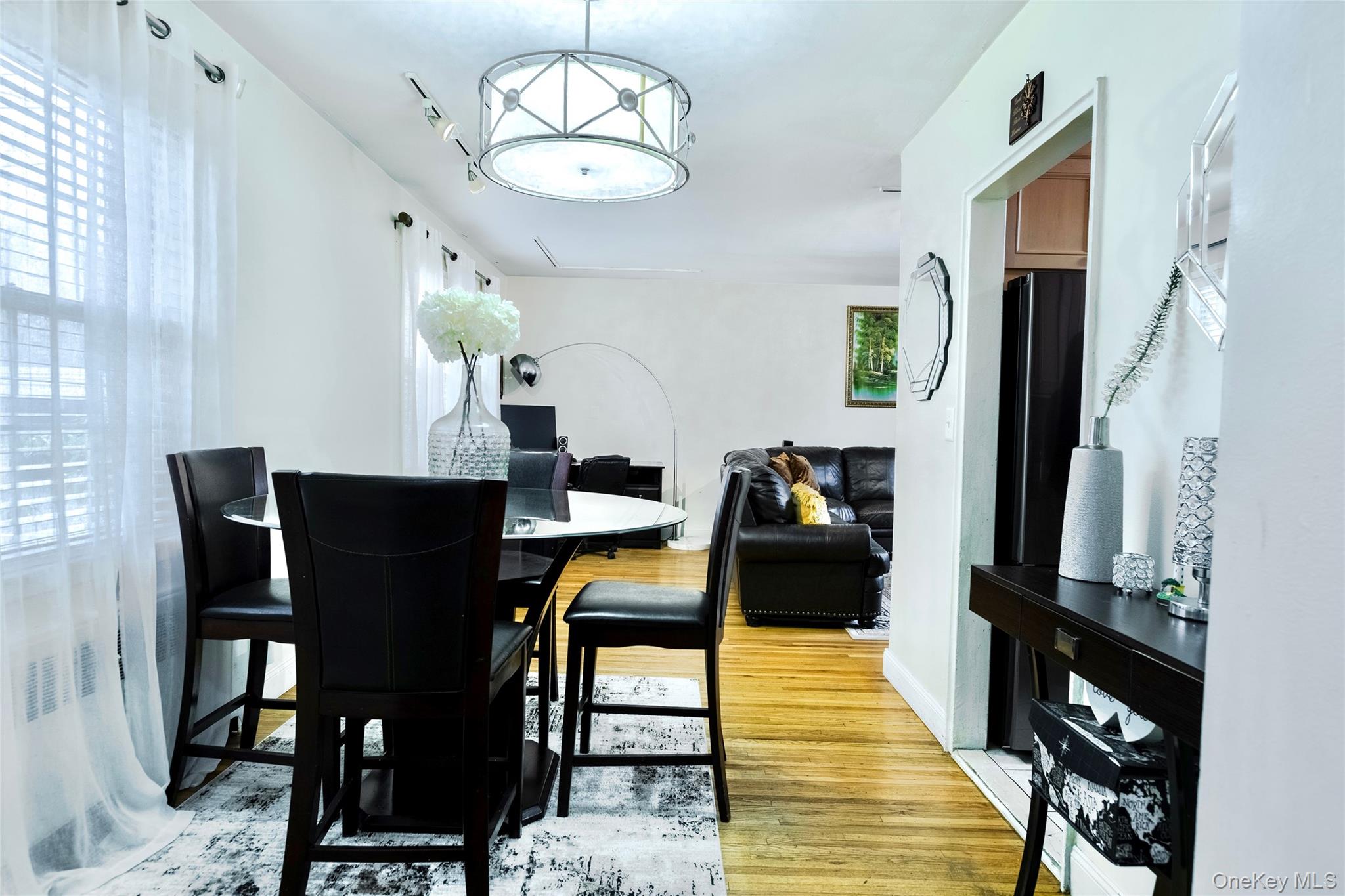 #8 photo, 15 Fieldstone Drive, Hartsdale , NY 10530