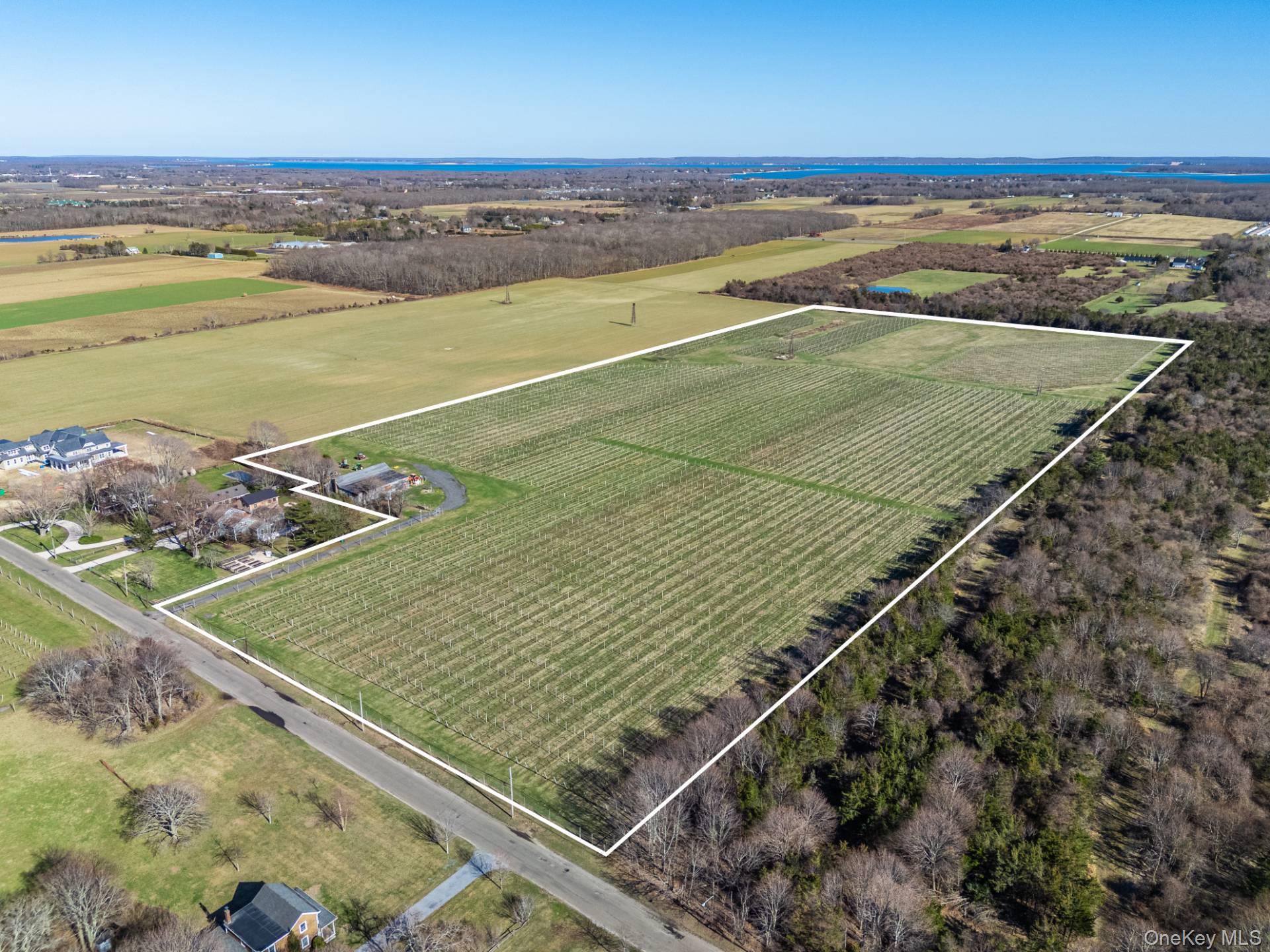 #4 photo, 4100 Oregon Road, Cutchogue , NY 11935