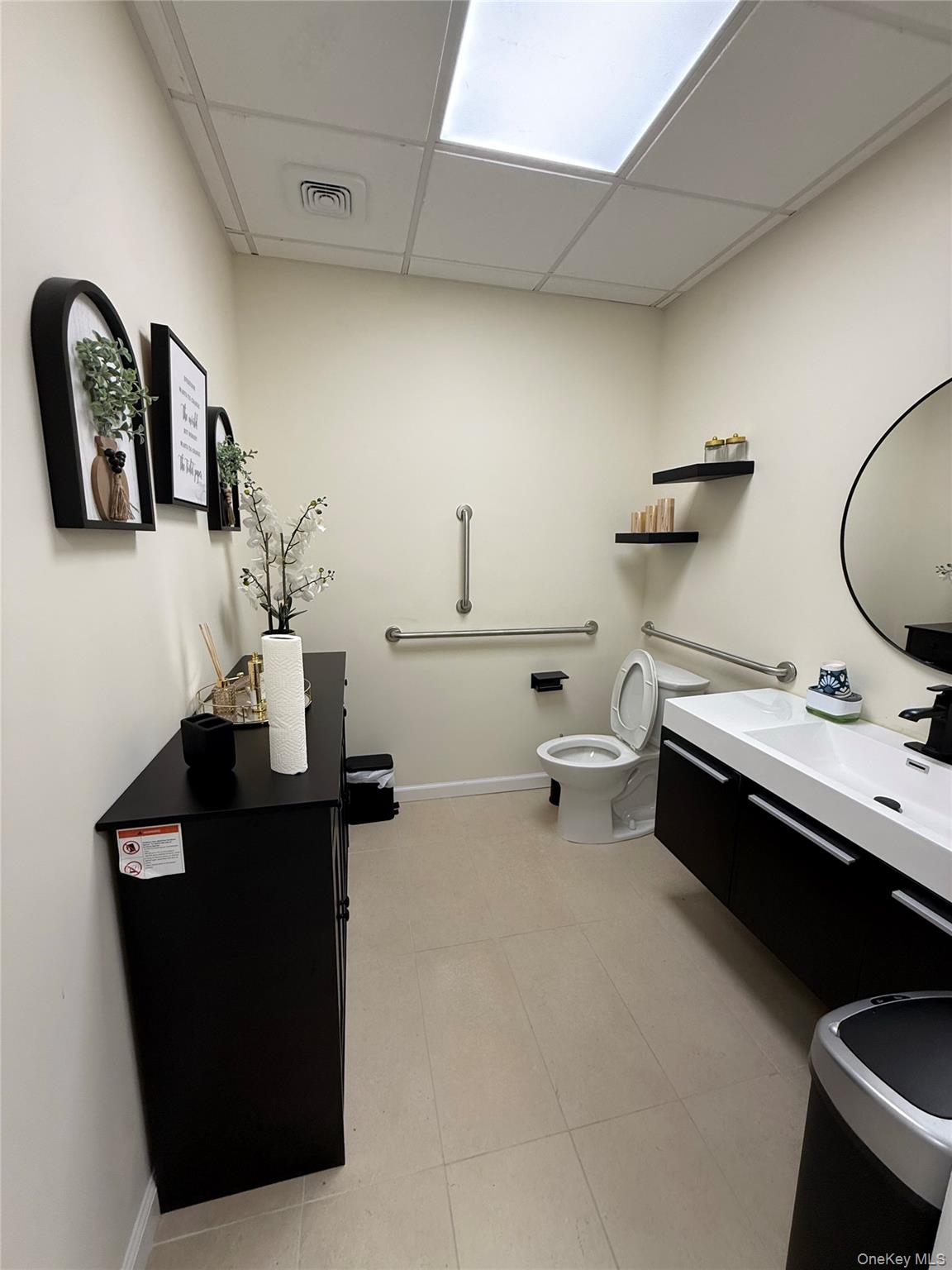 #7 photo, 681 Hempstead Turnpike, Franklin Square , NY 11010