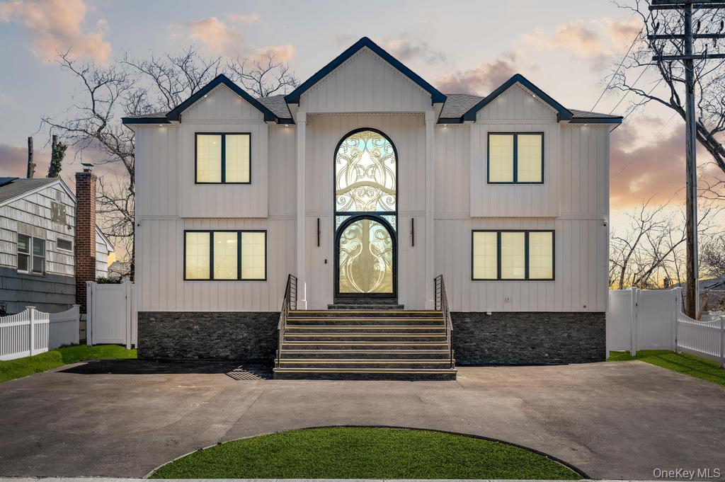 #1 photo, 15 Forest Road, Valley Stream , NY 11581