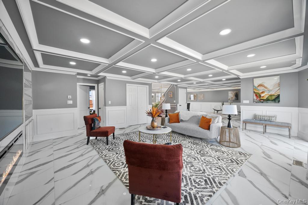 #10 photo, 15 Forest Road, Valley Stream , NY 11581