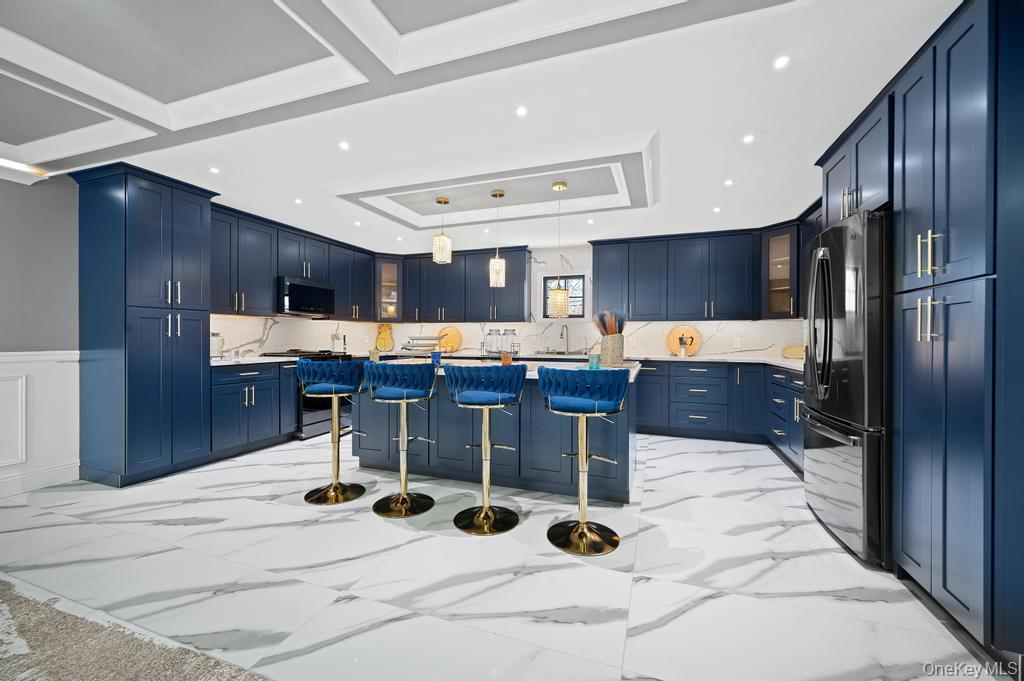 #17 photo, 15 Forest Road, Valley Stream , NY 11581