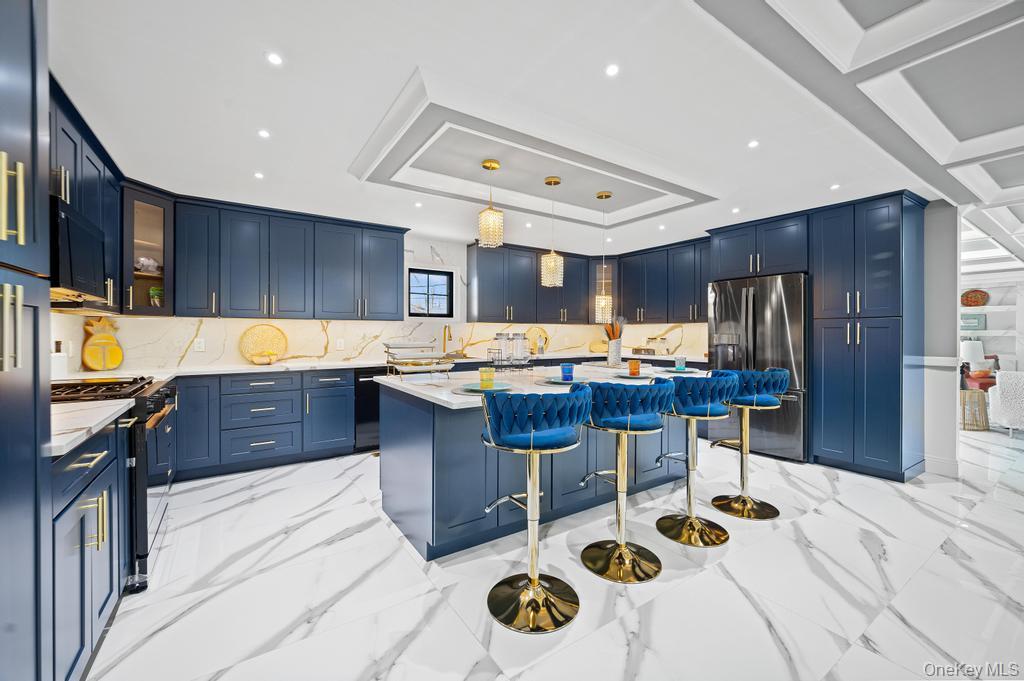 #19 photo, 15 Forest Road, Valley Stream , NY 11581