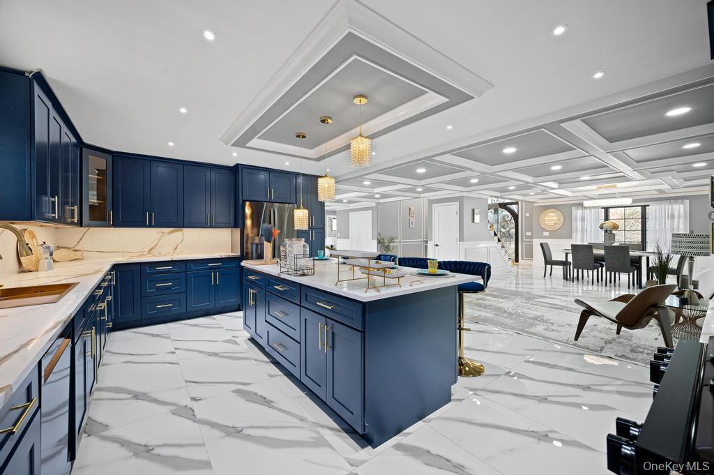 #20 photo, 15 Forest Road, Valley Stream , NY 11581