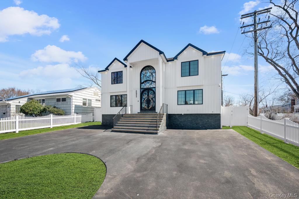 #3 photo, 15 Forest Road, Valley Stream , NY 11581