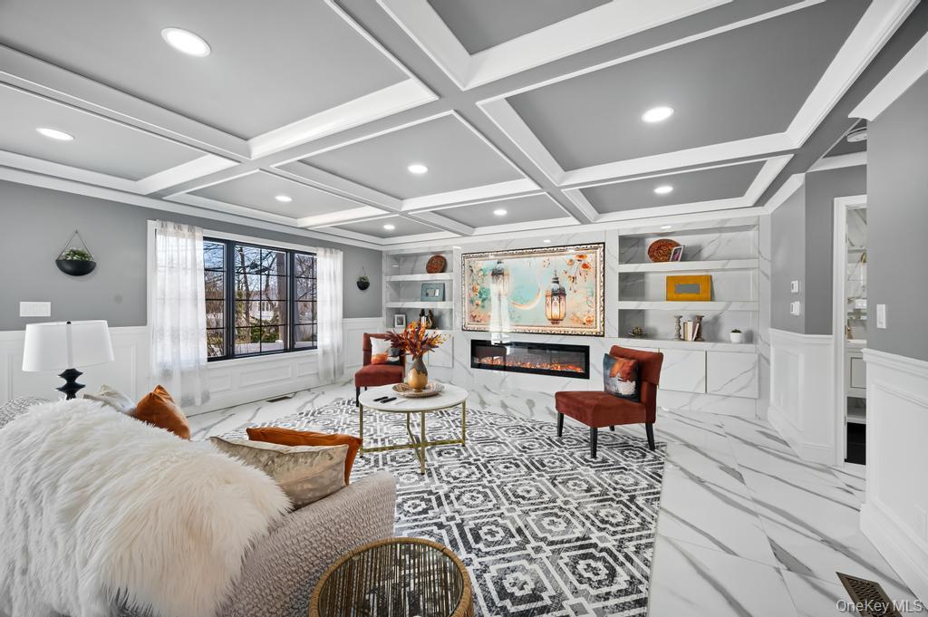 #7 photo, 15 Forest Road, Valley Stream , NY 11581