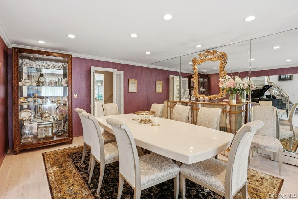 #8 photo, 9 The Grasslands, Woodbury , NY 11797