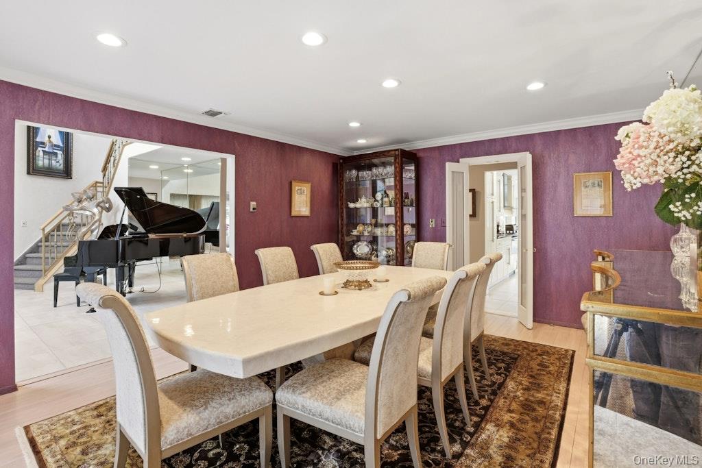 #9 photo, 9 The Grasslands, Woodbury , NY 11797