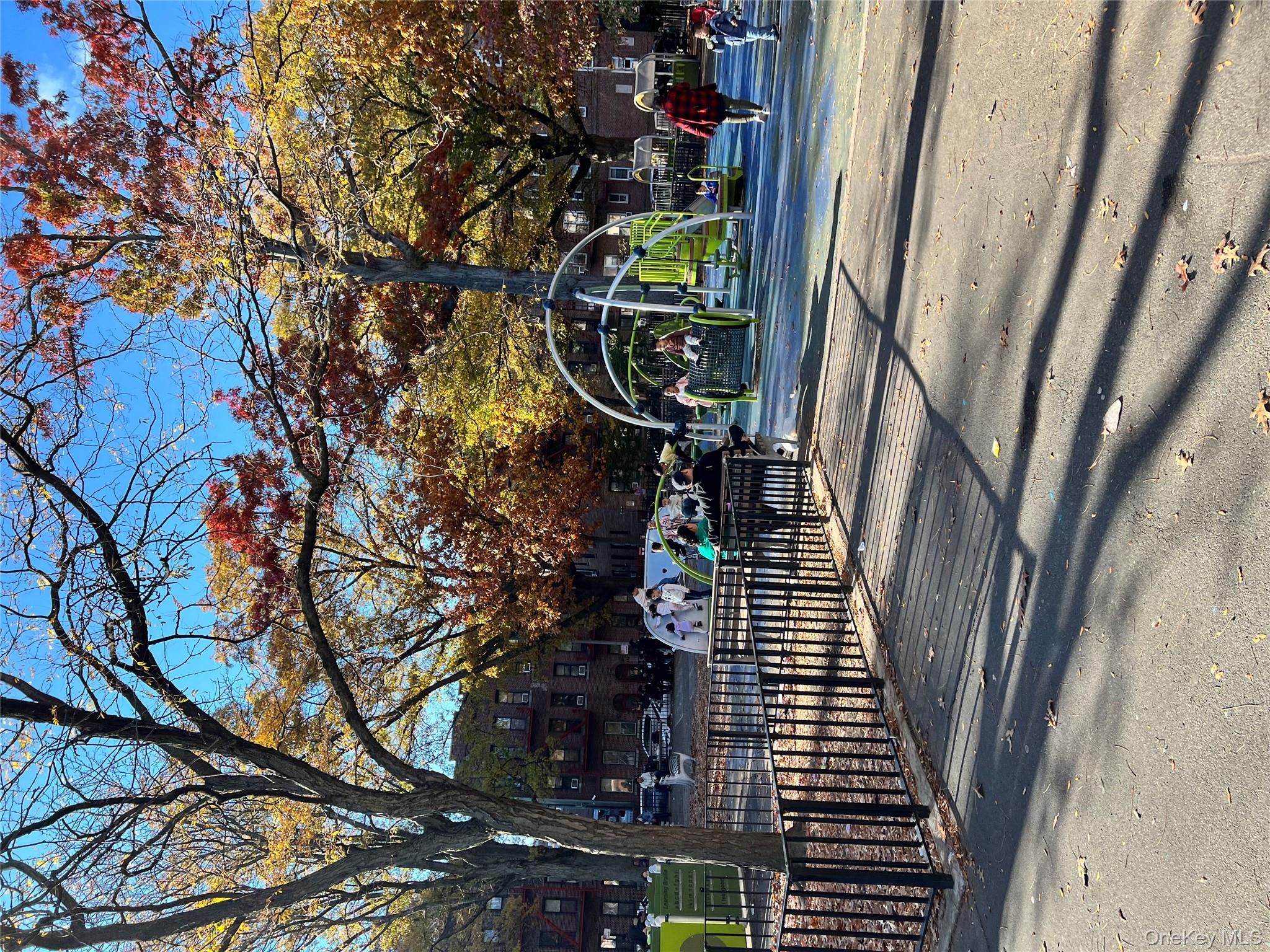 #7 photo, 44-21 Macnish Street, クイーンズ区 Elmhurst , NY 11373