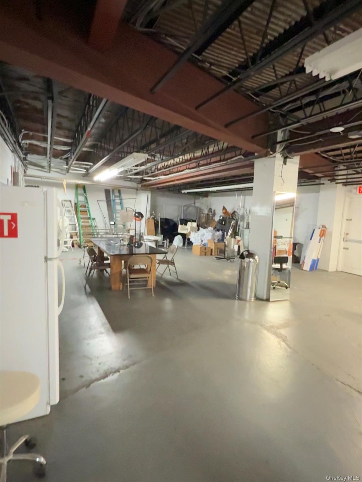 #6 photo, 99 Middle Neck Road, Great Neck , NY 11021