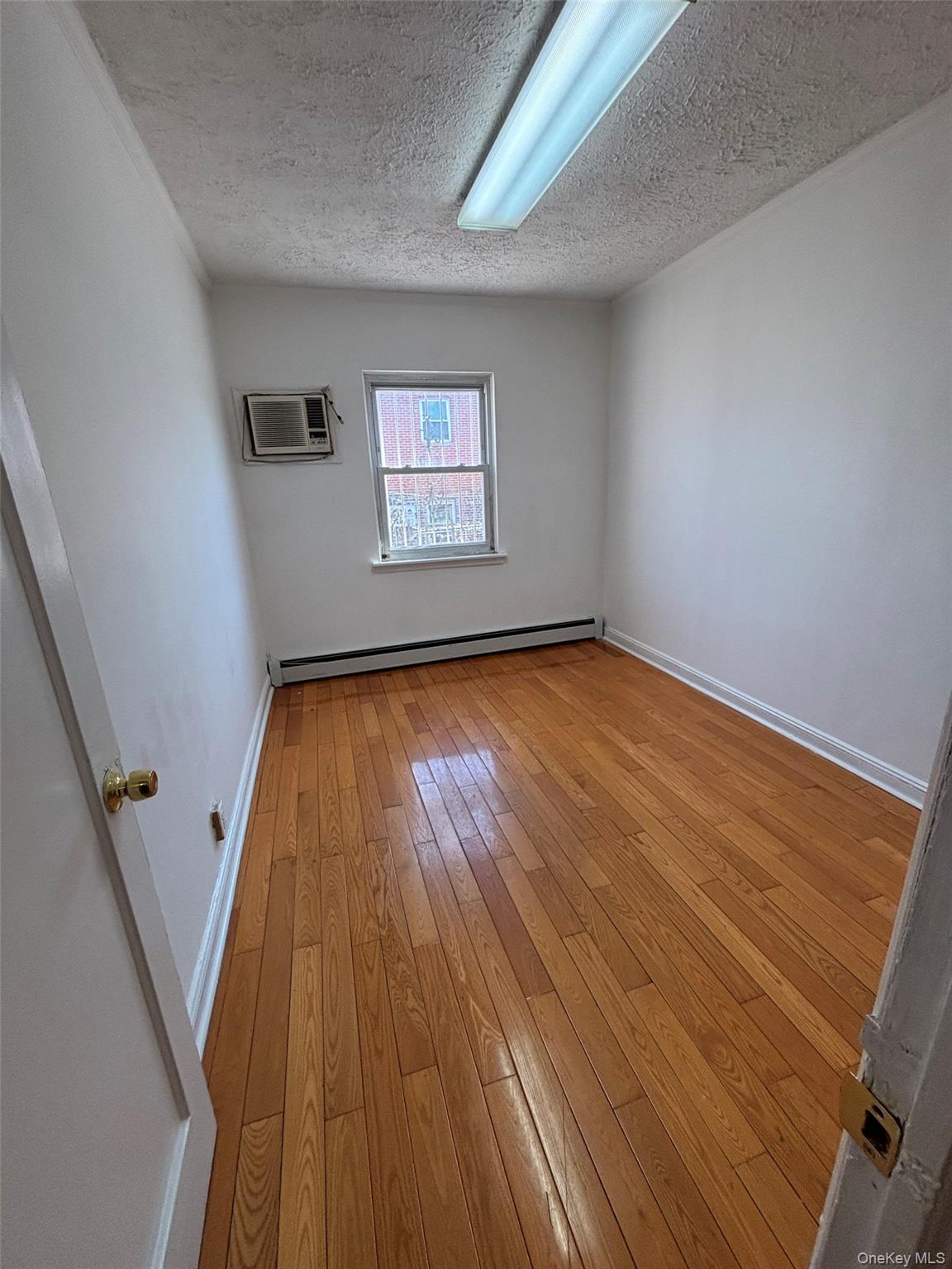 #8 photo, 60-03 146TH Street, Flushing , NY 11355