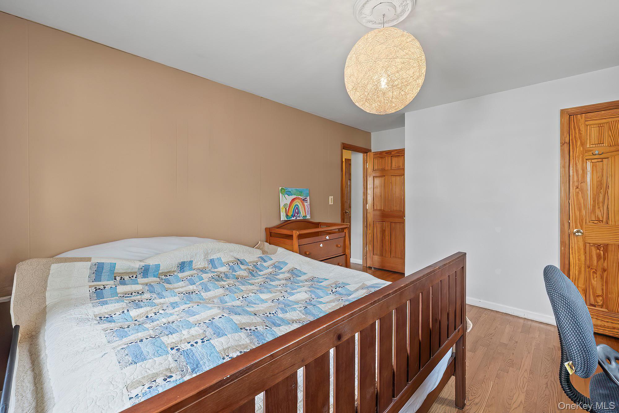 #12 photo, 67 Duell Road, White Plains , NY 10603