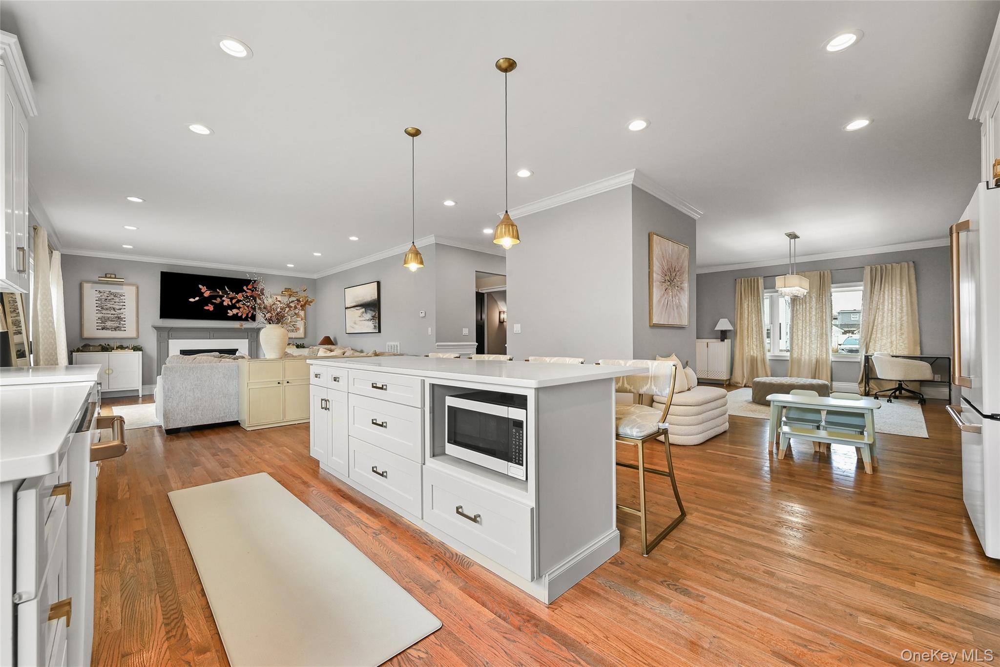 #7 photo, 70 Connecticut Avenue, Massapequa , NY 11758