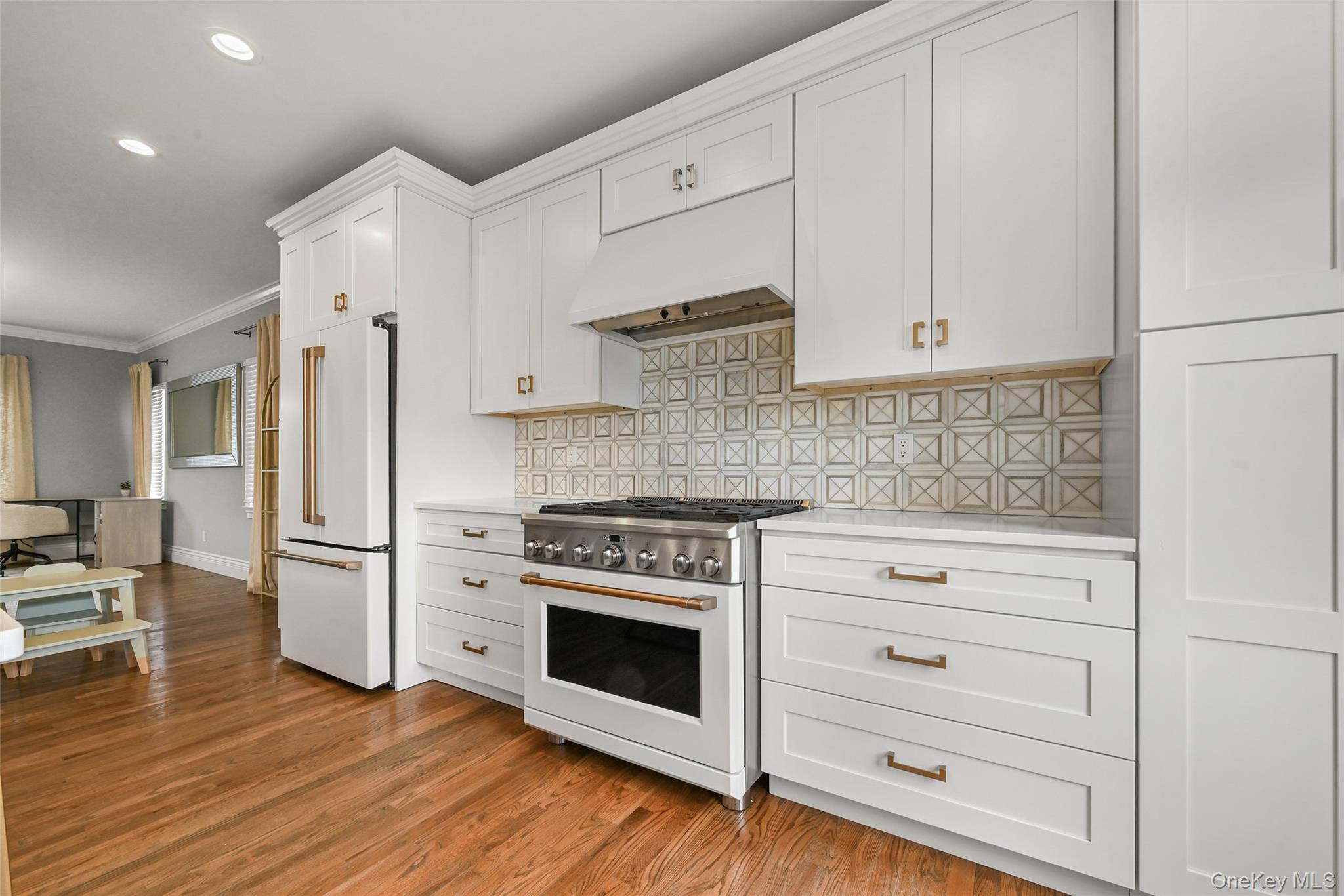 #8 photo, 70 Connecticut Avenue, Massapequa , NY 11758