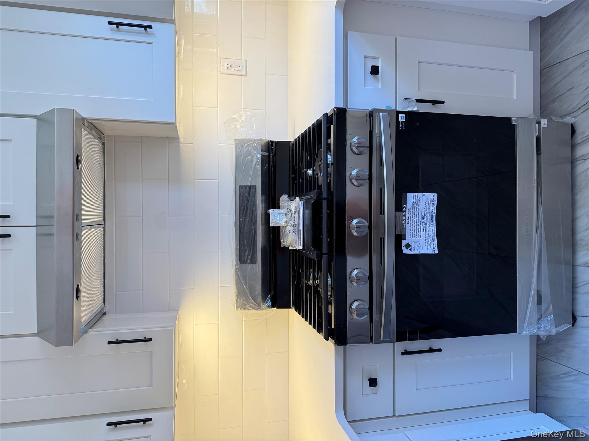 #17 photo, 578 E 3rd Street, Mount Vernon , NY 10553