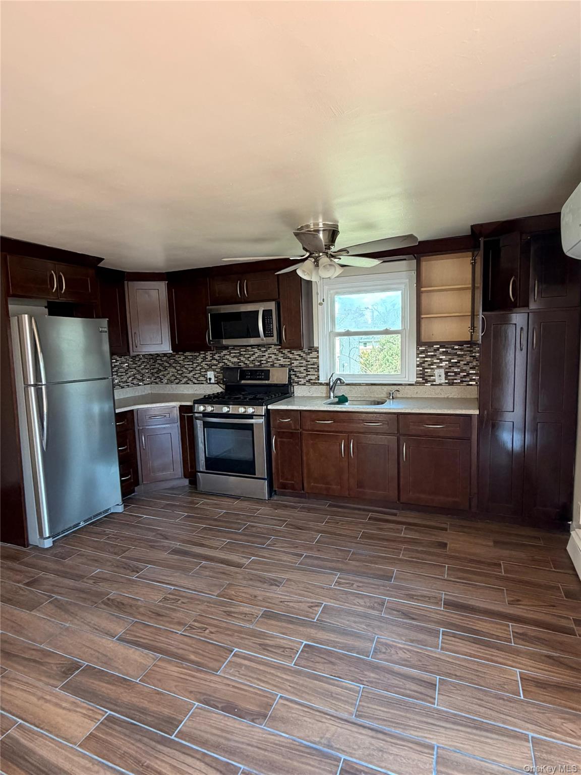 #6 photo, 133 Elm Street, Valley Stream , NY 11580