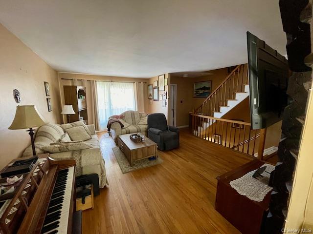 #3 photo, 50-47 60th Street, Woodside , NY 11377