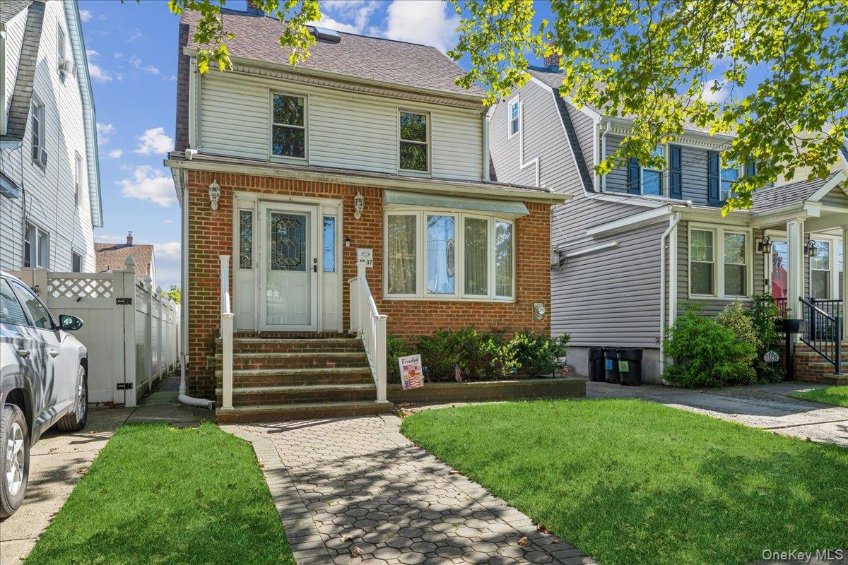 #1 photo, 88-37 249th Street, 皇后区 Bellerose , NY 11426