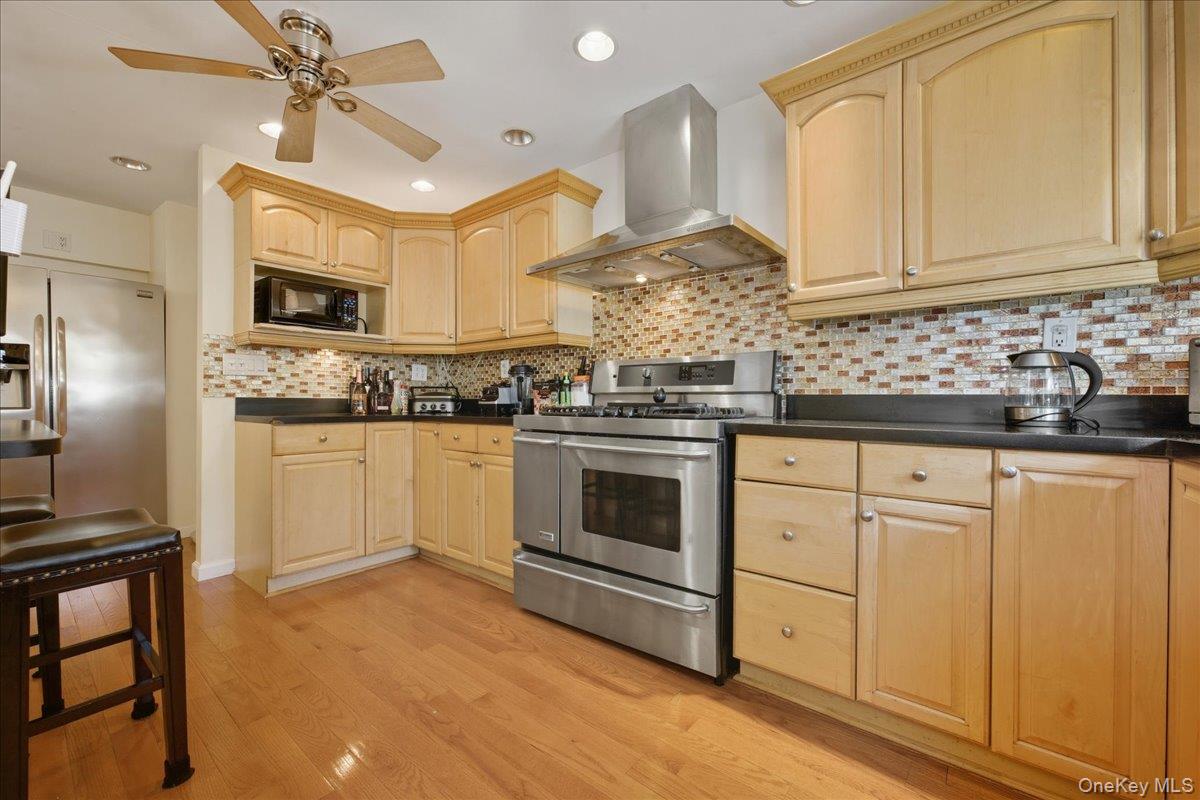 #9 photo, 88-37 249th Street, 皇后区 Bellerose , NY 11426