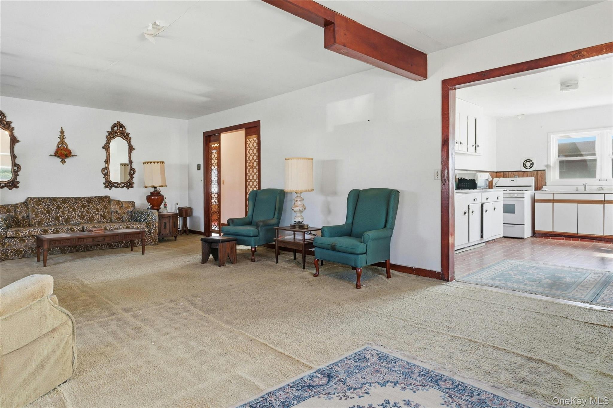 #12 photo, 71 Orchard Street, Lindenhurst , NY 11757