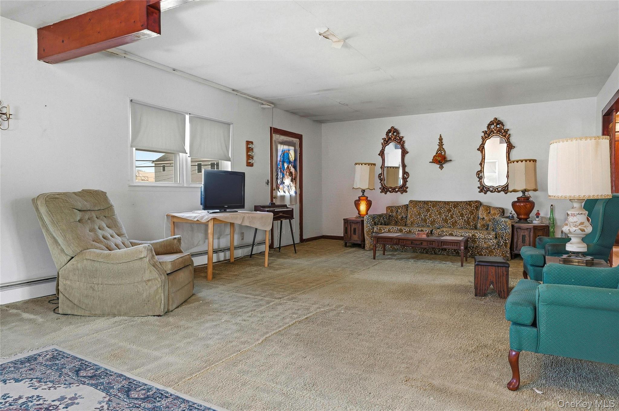 #15 photo, 71 Orchard Street, Lindenhurst , NY 11757