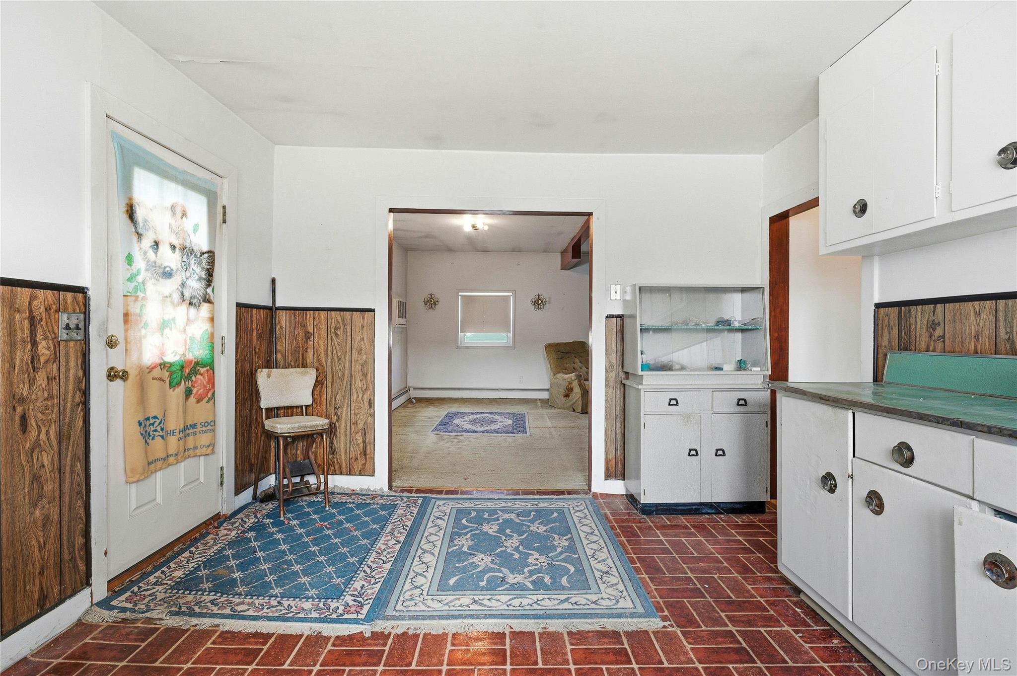 #18 photo, 71 Orchard Street, Lindenhurst , NY 11757