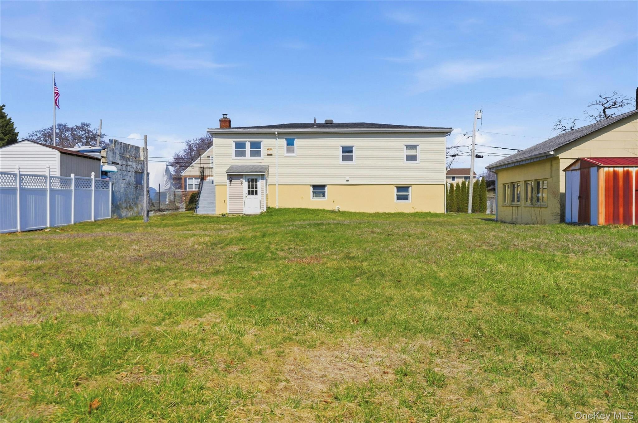 #5 photo, 71 Orchard Street, Lindenhurst , NY 11757