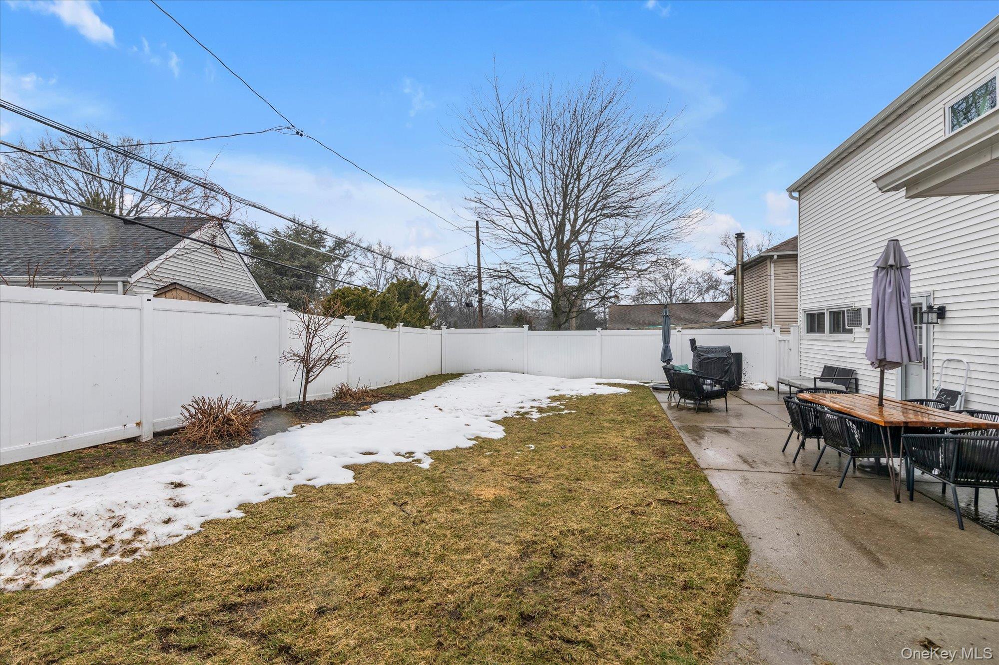 #15 photo, 49 Downhill Lane, Wantagh , NY 11793