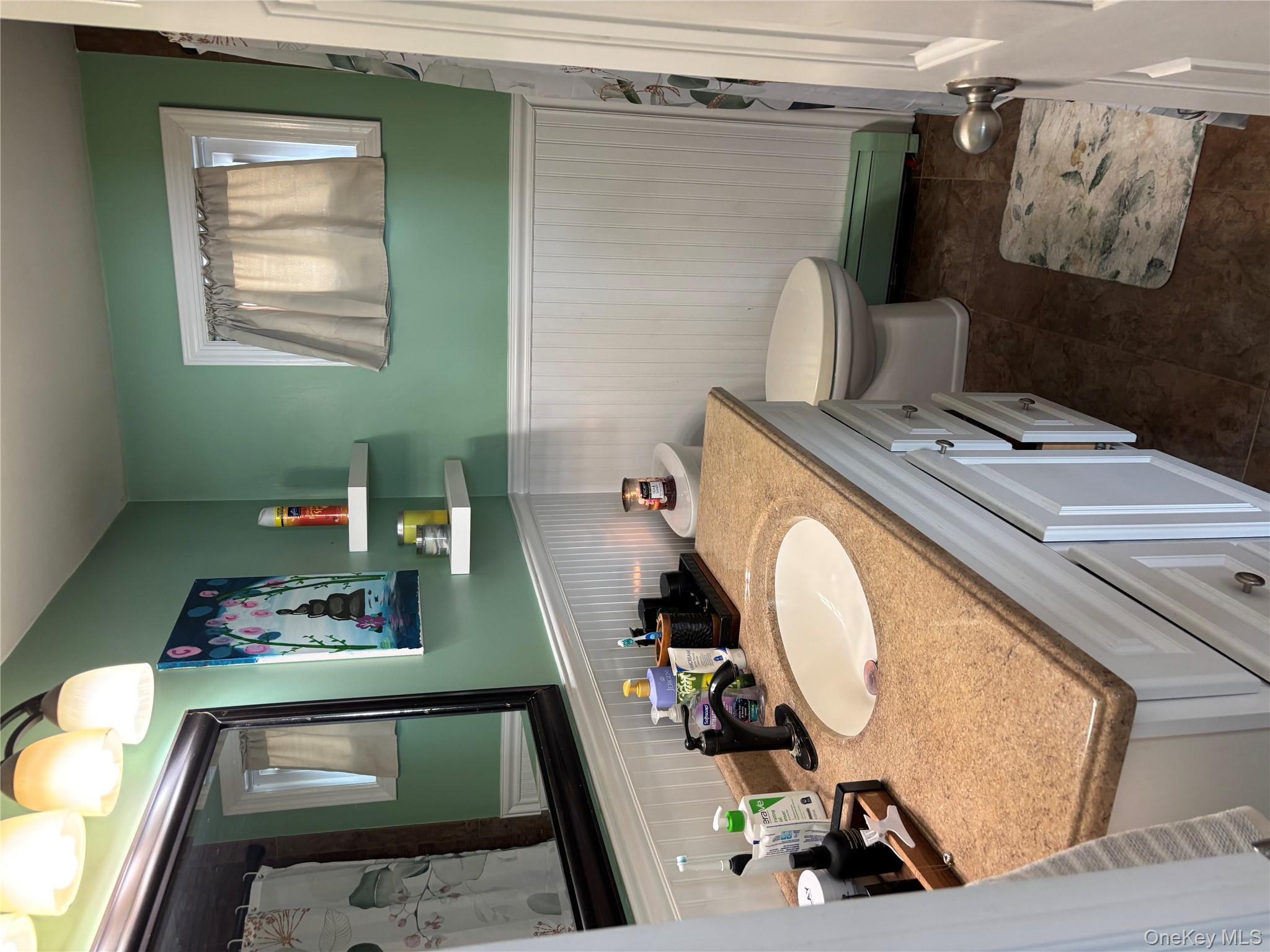 #5 photo, 3615 Bayview Street, Seaford , NY 11783