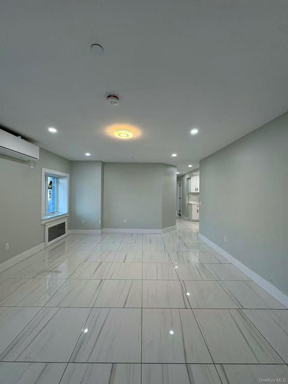 #4 photo, 6111 168th Street, Fresh Meadows , NY 11365