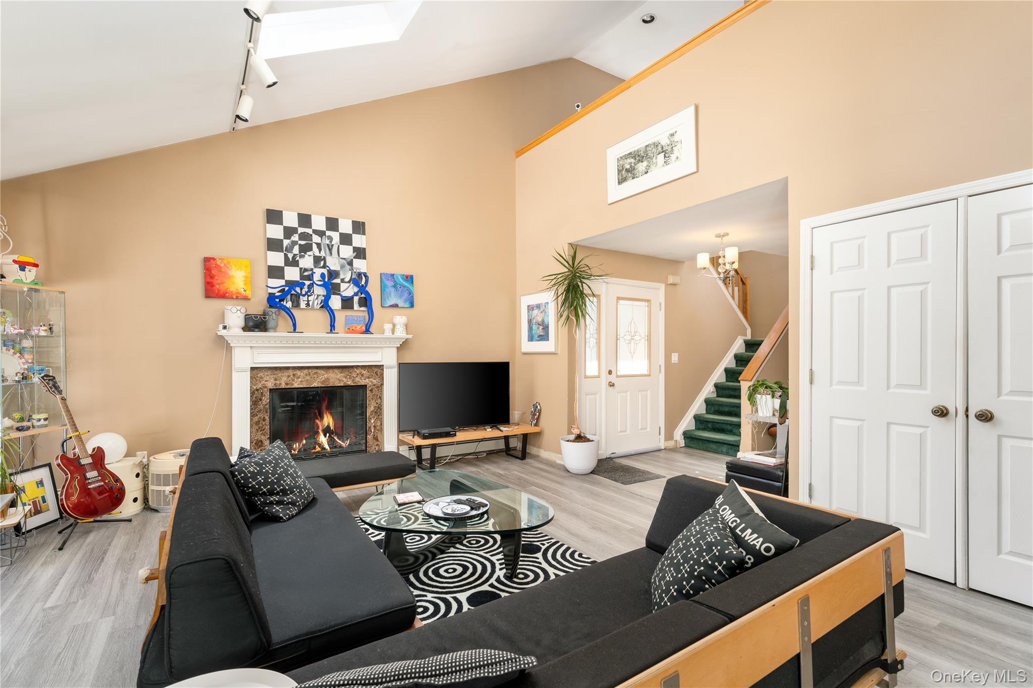 #5 photo, 6 Georgian Court, Coram , NY 11727