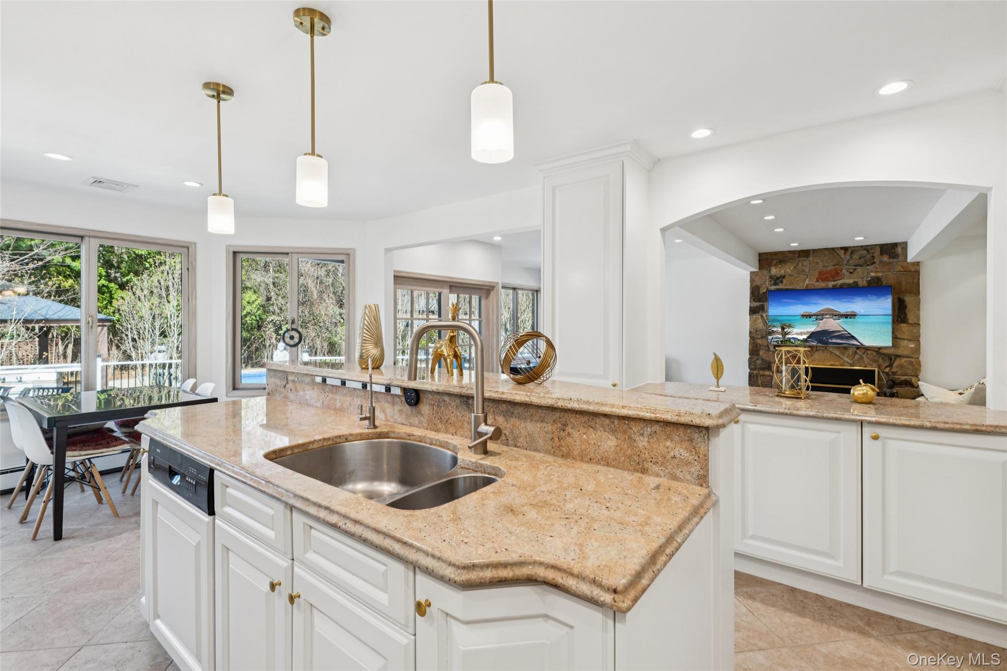 #16 photo, 1 Allenby Drive, Northport , NY 11768