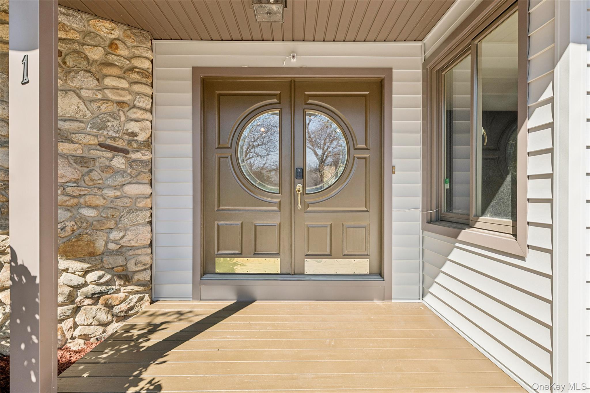 #3 photo, 1 Allenby Drive, Northport , NY 11768