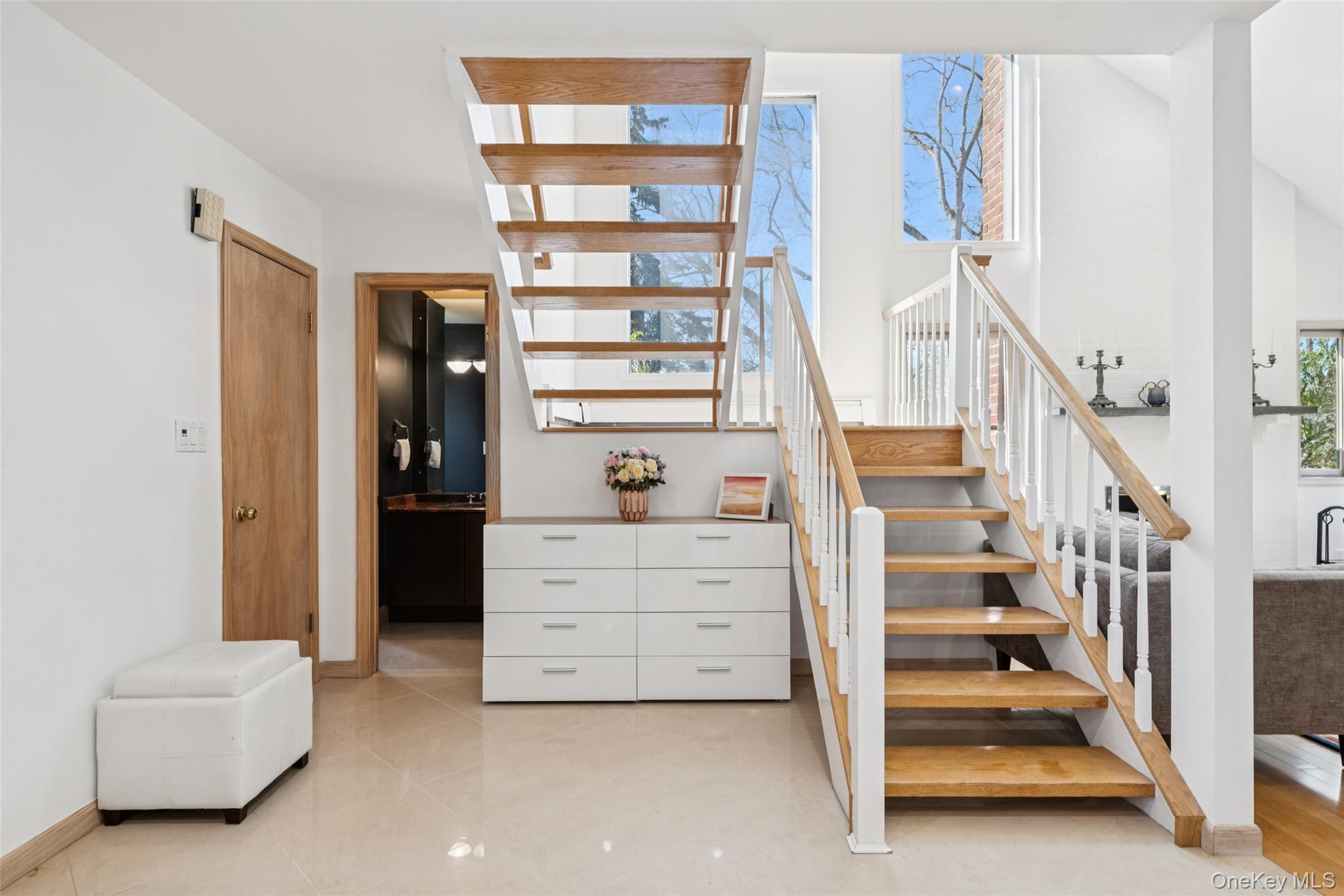 #5 photo, 1 Allenby Drive, Northport , NY 11768