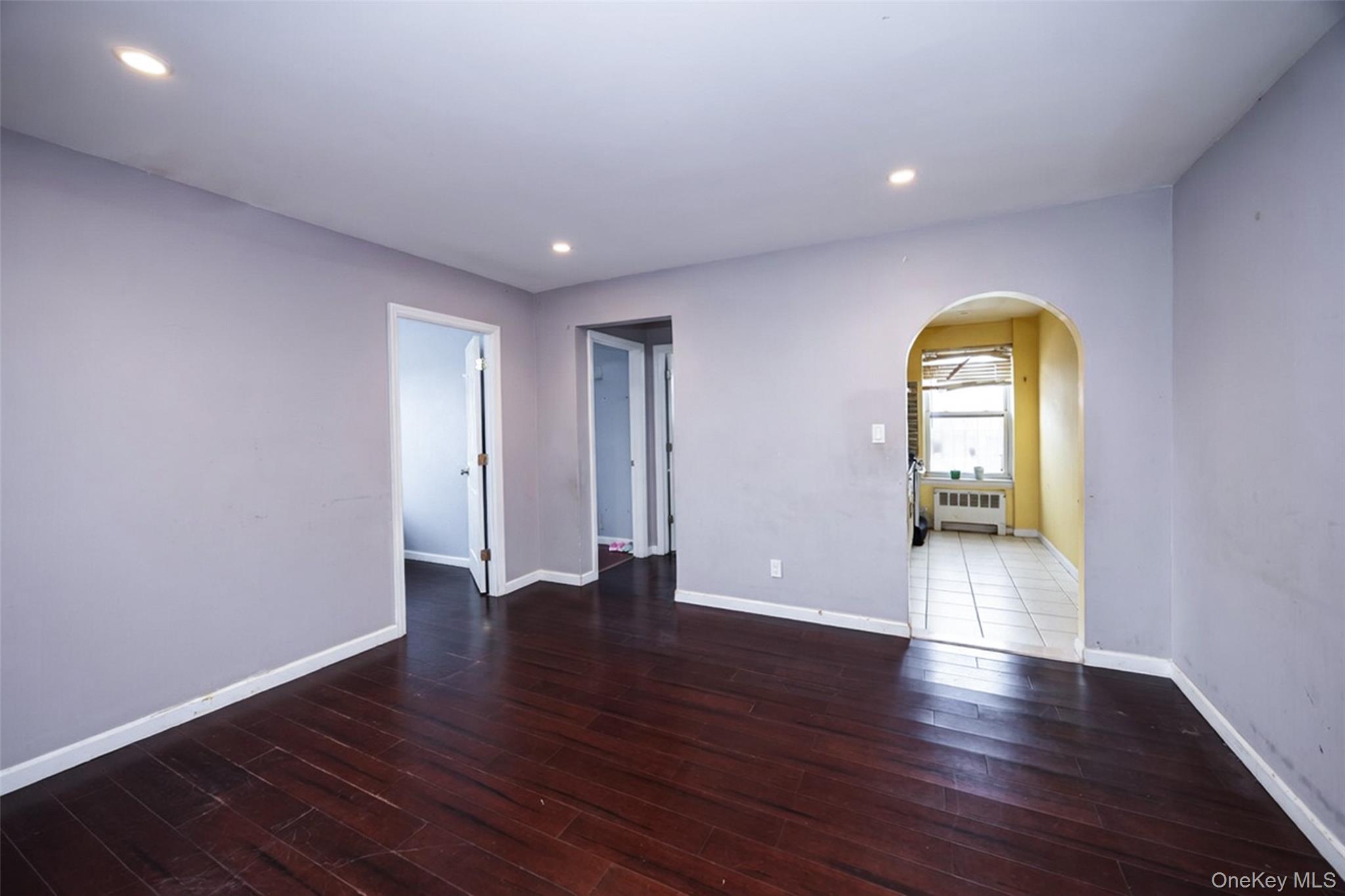 #7 photo, 69-12 140th Street, Kew Garden Hills , NY 11367