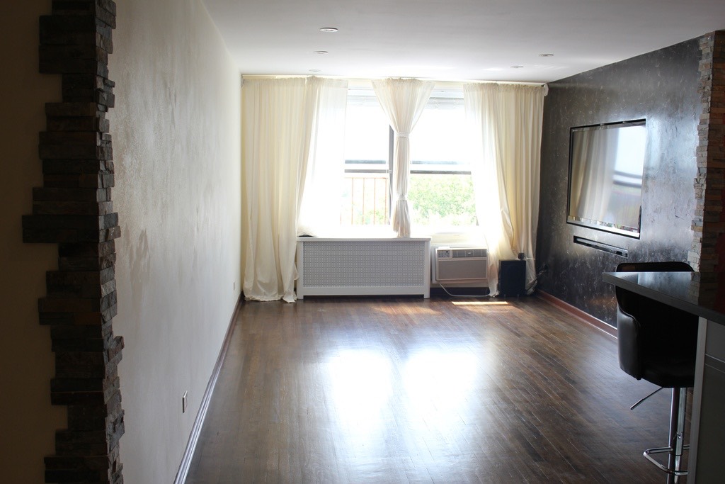 #13 photo, 540 Ocean Parkway, #6D, Kensington , NY 11218