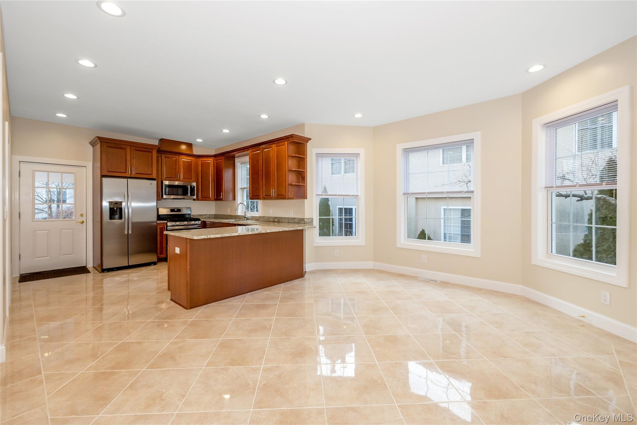 #10 photo, 16 Grand Boulevard, Scarsdale , NY 10583