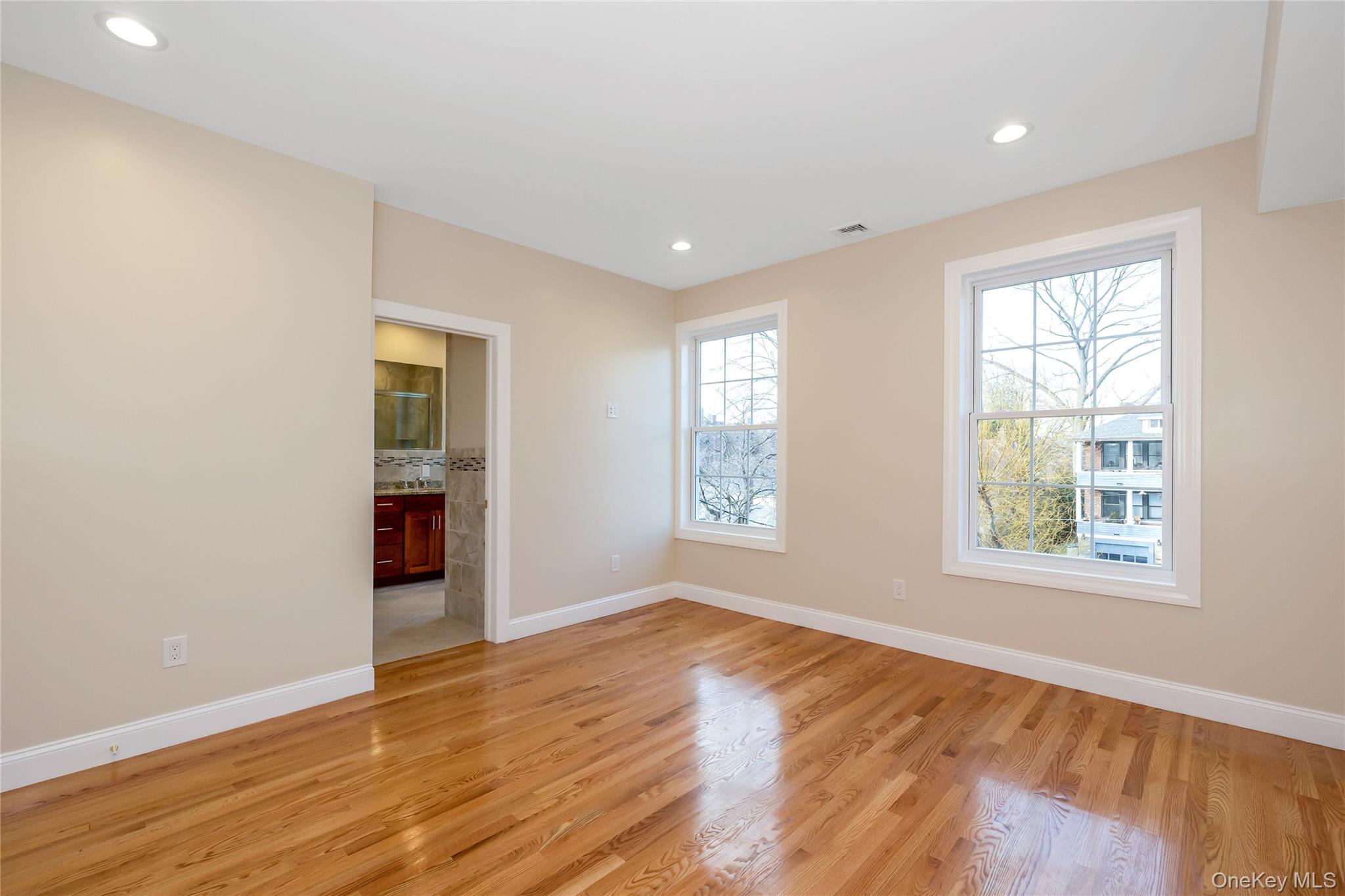 #16 photo, 16 Grand Boulevard, Scarsdale , NY 10583