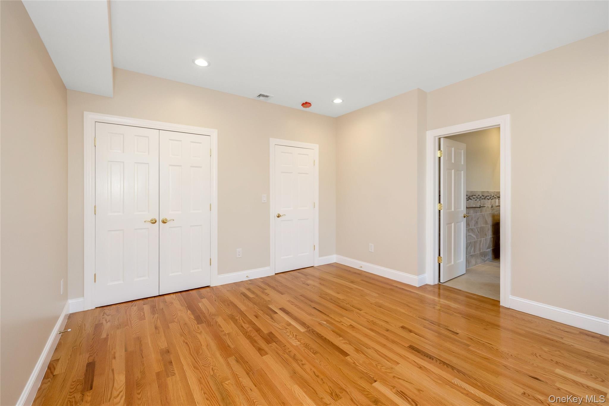 #18 photo, 16 Grand Boulevard, Scarsdale , NY 10583