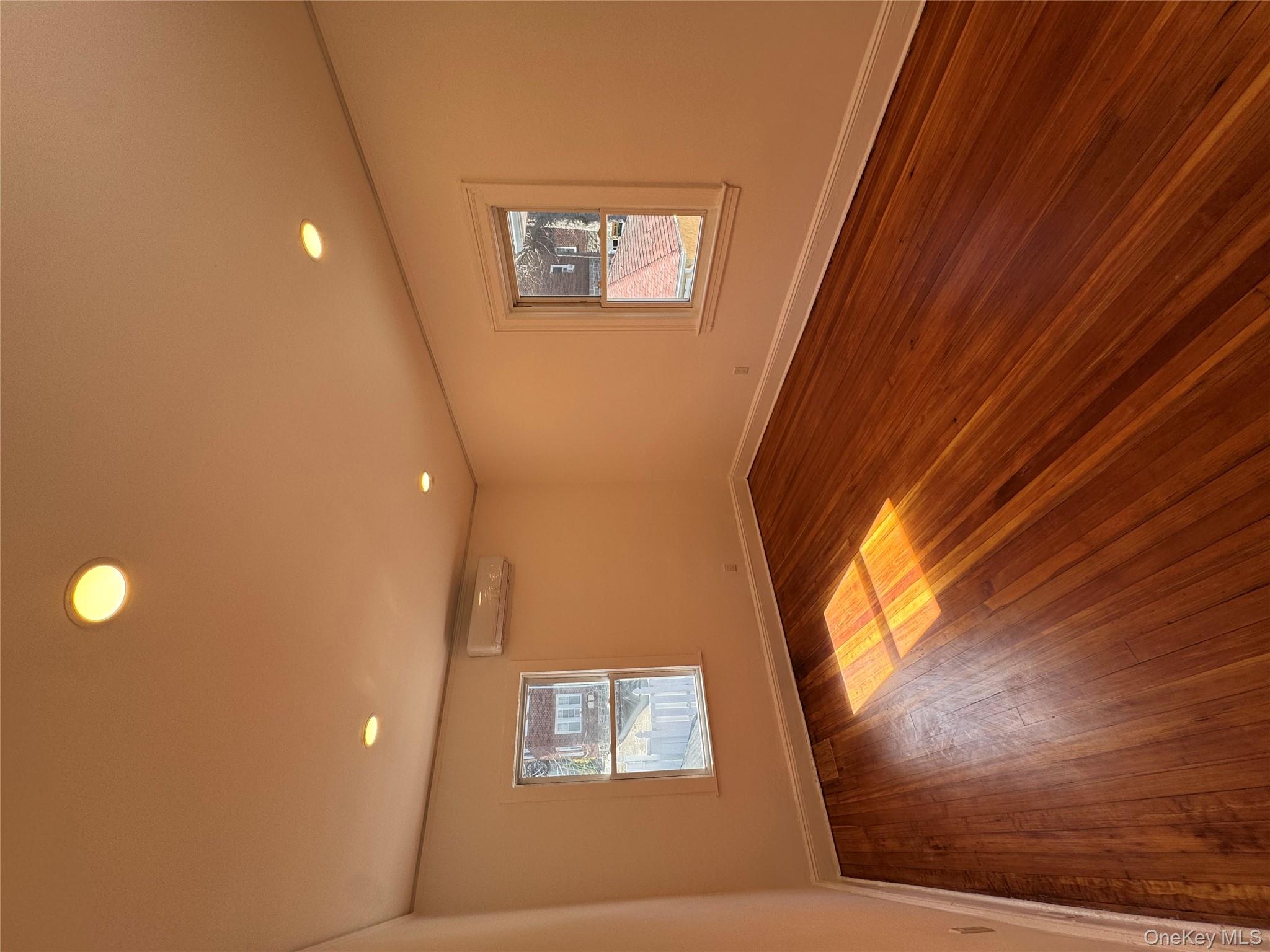 #12 photo, 578 E 3rd Street, Mount Vernon , NY 10553