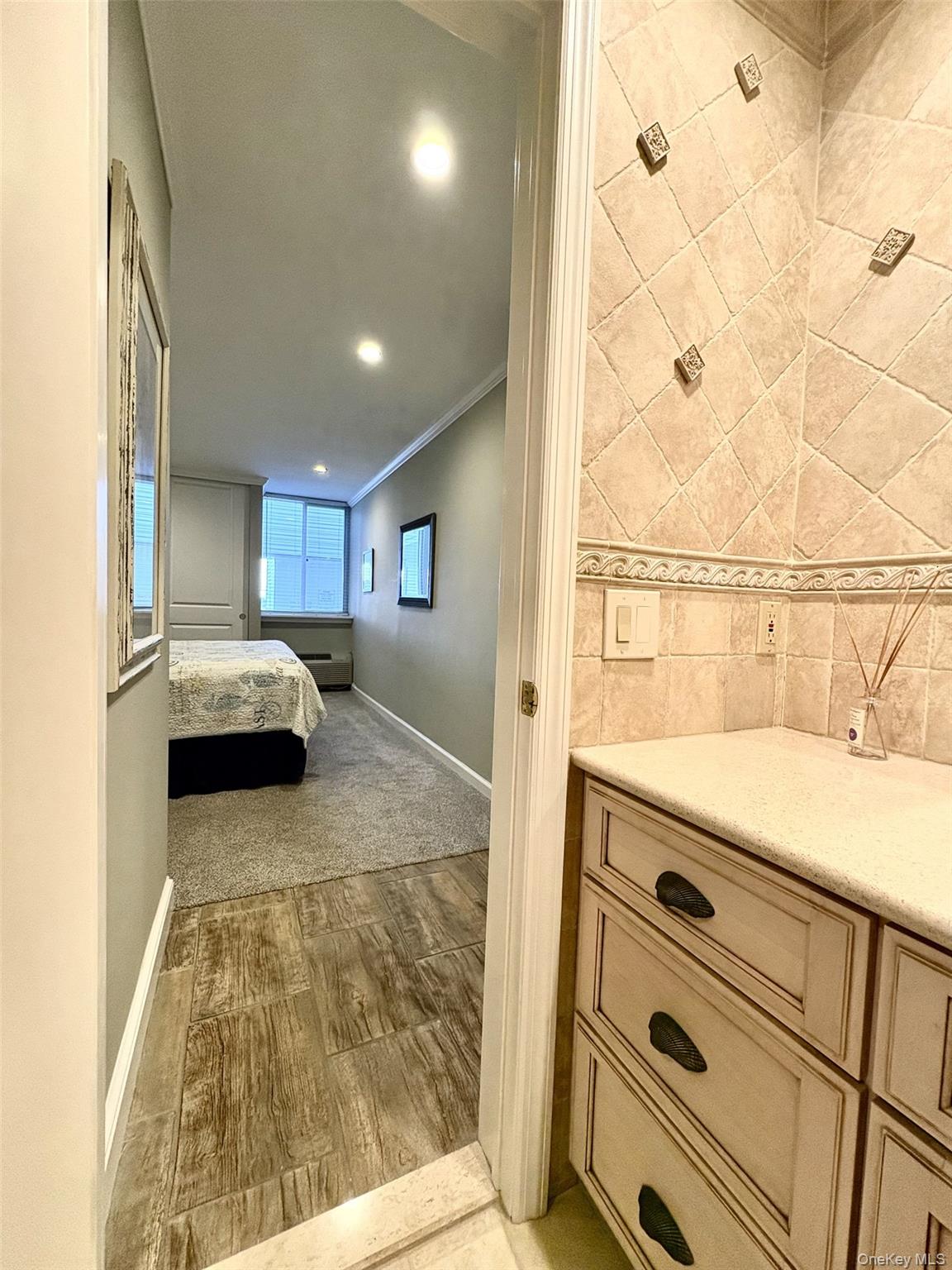 #13 photo, 253 Dune, Westhampton Beach , NY 11978