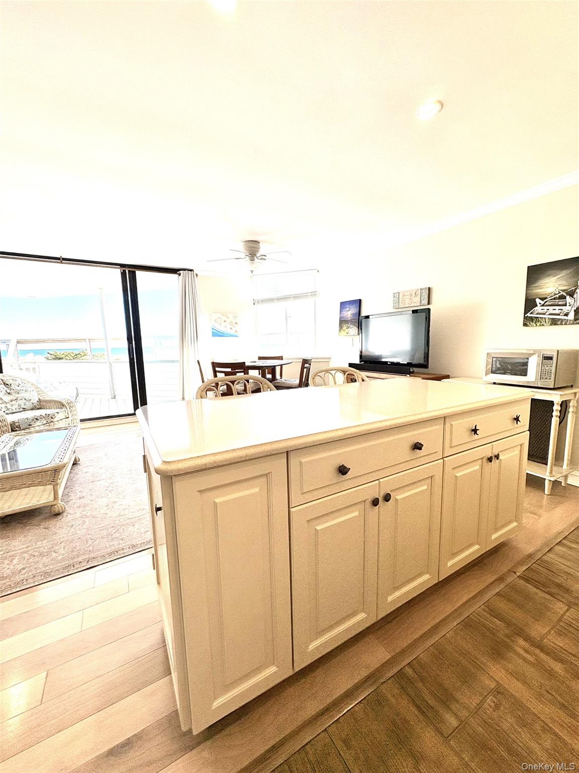 #16 photo, 253 Dune, Westhampton Beach , NY 11978