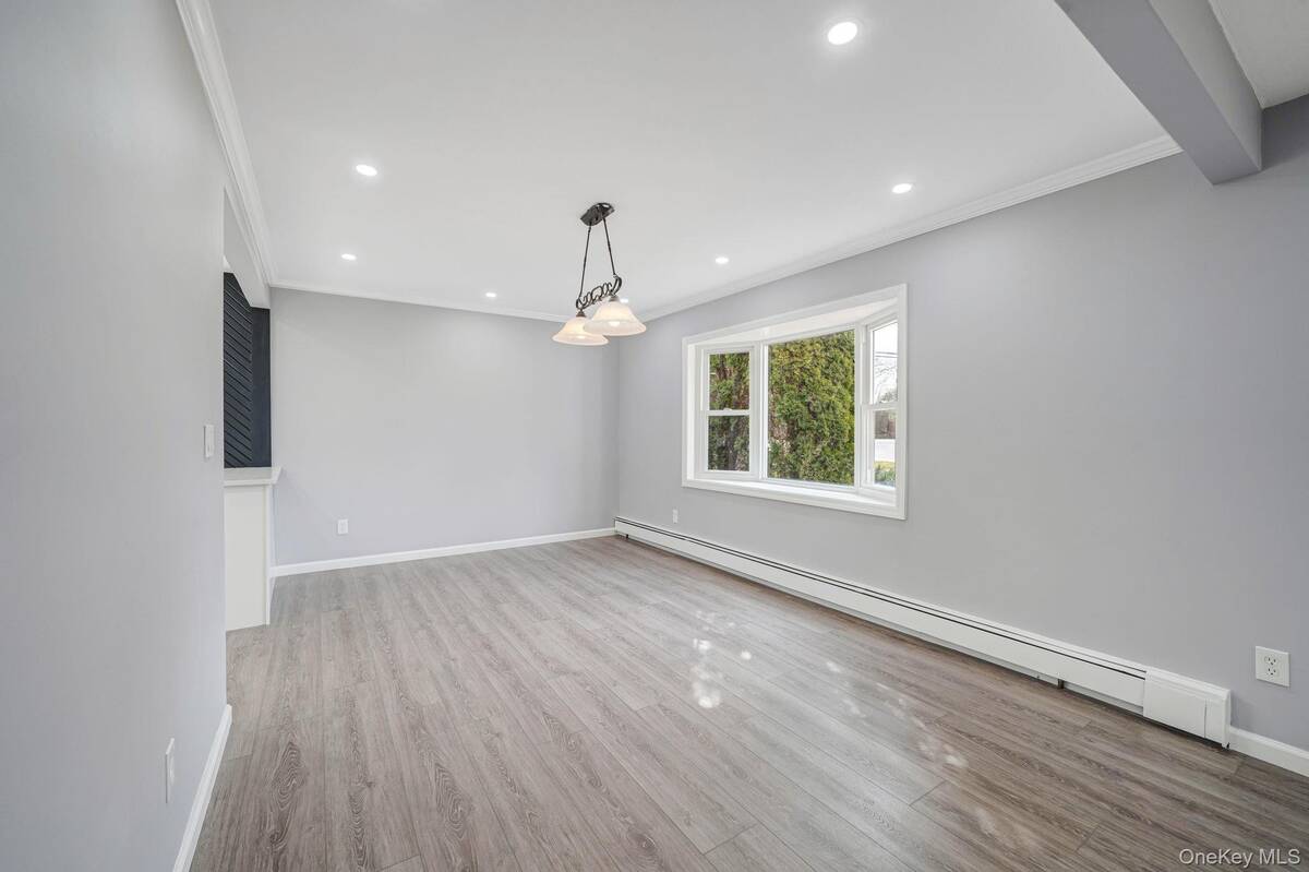 #10 photo, 1 Yardley Lane, Саффолк ‖ Nesconset , NY 11767