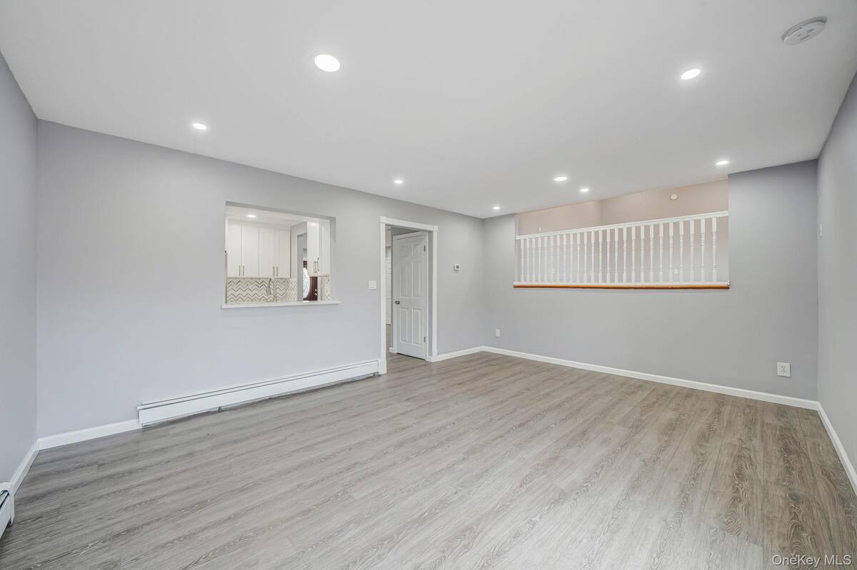 #11 photo, 1 Yardley Lane, Саффолк ‖ Nesconset , NY 11767