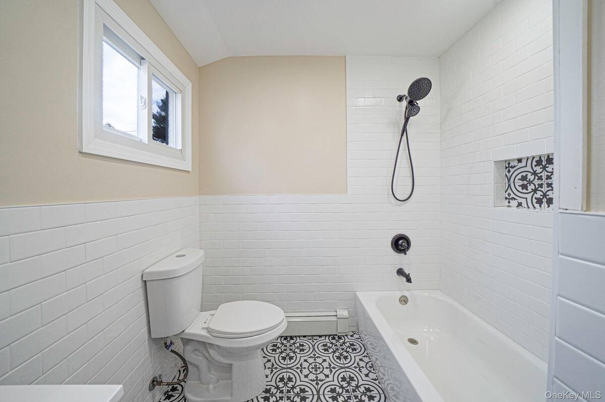 #20 photo, 1 Yardley Lane, Саффолк ‖ Nesconset , NY 11767