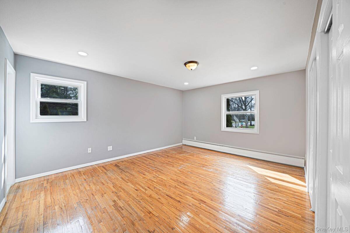 #22 photo, 1 Yardley Lane, Саффолк ‖ Nesconset , NY 11767