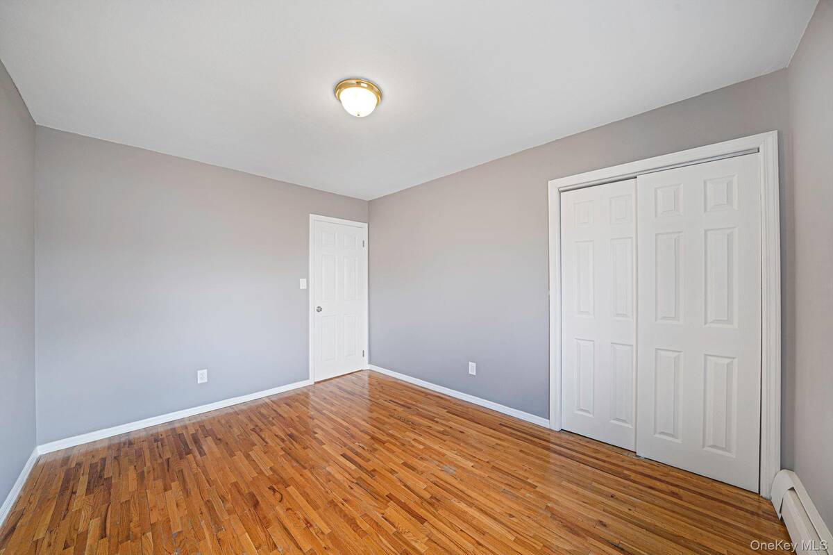 #25 photo, 1 Yardley Lane, Саффолк ‖ Nesconset , NY 11767