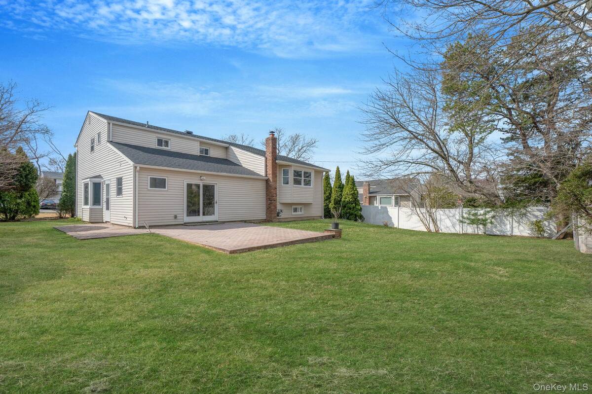 #36 photo, 1 Yardley Lane, Саффолк ‖ Nesconset , NY 11767