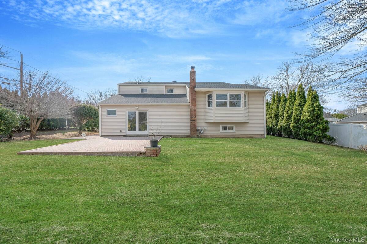 #37 photo, 1 Yardley Lane, Саффолк ‖ Nesconset , NY 11767