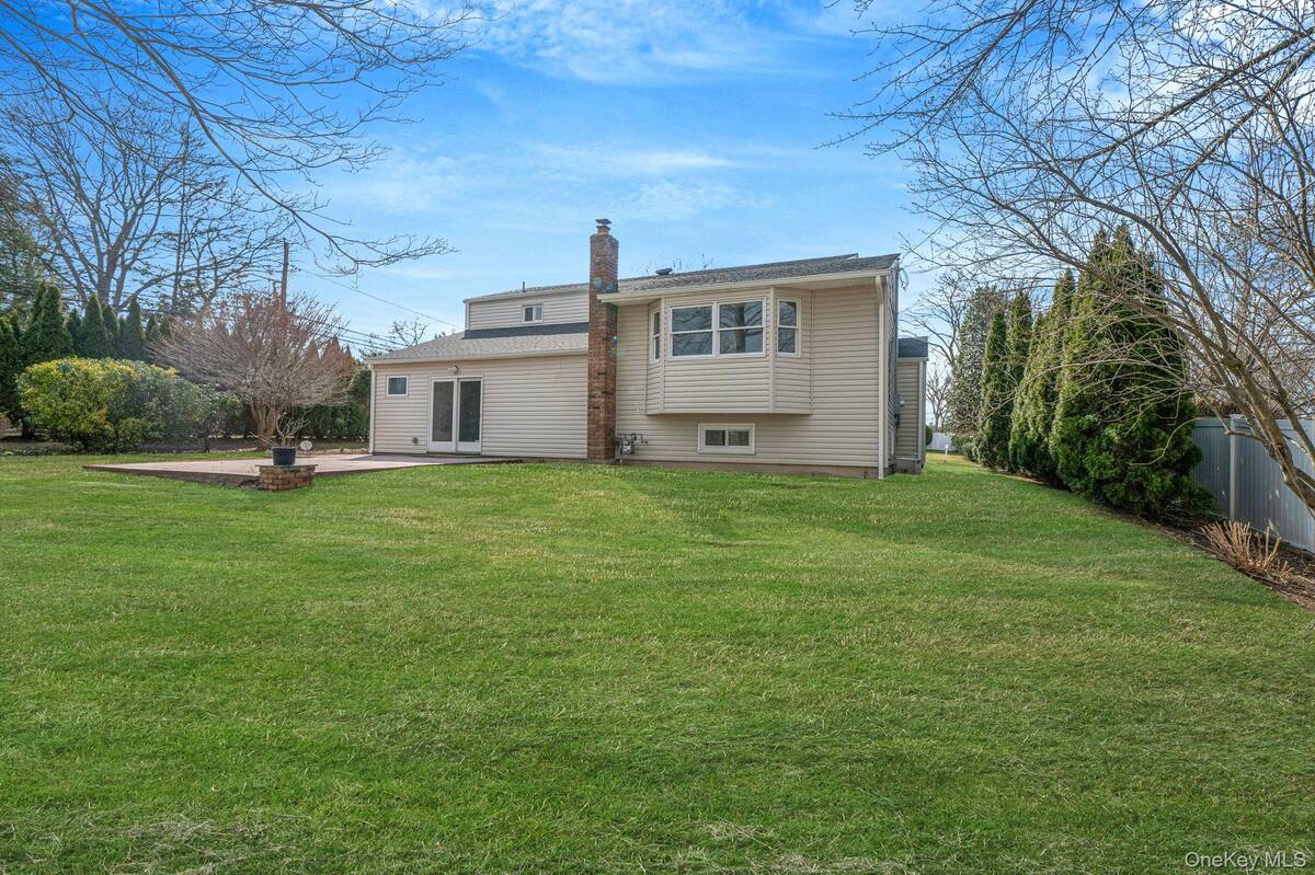 #39 photo, 1 Yardley Lane, Саффолк ‖ Nesconset , NY 11767